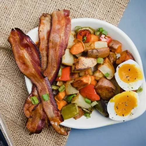 Uncured sugar free Applewood smoked bacon